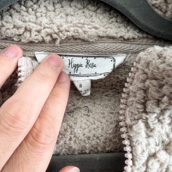 Hippie rose - tan Sherpa half zip cinch bottom sweater - size s - Picture 3 of 3